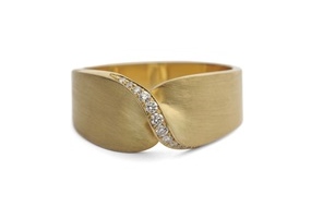 Brushed Gold Diamond Twist Ring